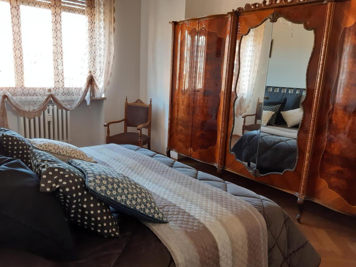 Giaveno, Apartment "Margherite" A Pochi Passi Dal Centro, Wifi Bagian luar foto